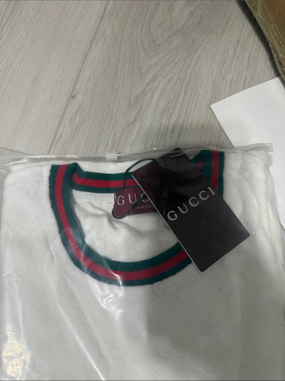 Gucci White Crewneck Tee with Red & Green Stripe Collar